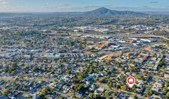 8980 Linden Ln, La Mesa, CA 91941