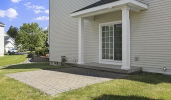 1 Milner Ct, Albany, NY 12208