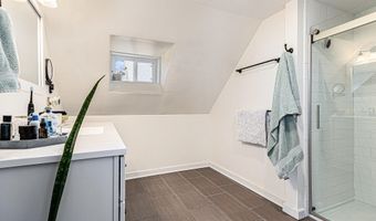 305 Perry St, Albion, MI 49224