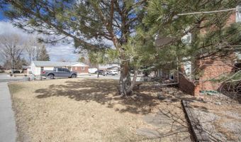 2153 W 42nd St, Casper, WY 82604