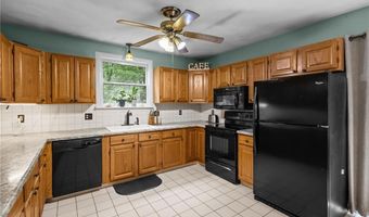 14 Jackson Schoolhouse Rd, Glocester, RI 02814