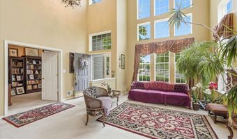 8 Meadowbrook Aly, Barnegat, NJ 08005