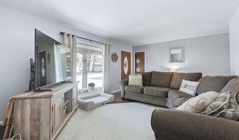 813 Pearse Ave, Auburn, IN 46706