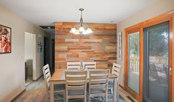 11 Linda Ln, Aberdeen, SD 57401
