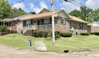 57 Wheeler St, Alexander City, AL 35010