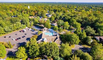 2 Morning Glory Ln, Whiting, NJ 08759