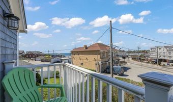 45 Crescent Rd, Middletown, RI 02842