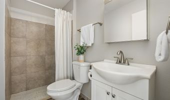 667 Uluoa St A, Kailua, HI 96734