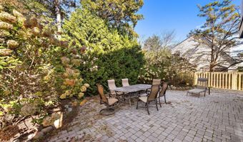 329 ESSEX Ave, Beach Haven, NJ 08008