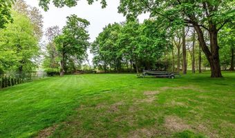 292 Plymouth St, Abington, MA 02351