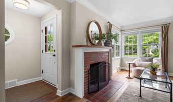 1107 Arborview Blvd, Ann Arbor, MI 48103
