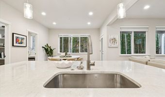 8549 SW 176TH Ave, Beaverton, OR 97007