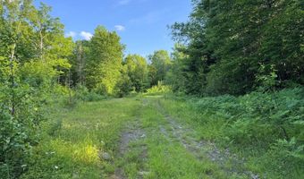 137 Vanishing Ln, Athens, ME 04912