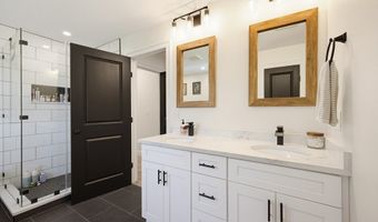 1479 Main St, Acushnet, MA 02743