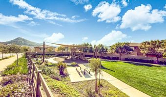 310 Falabella Ln, Fallbrook, CA 92028