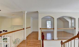 1050 Beacon Hill Xing, Alpharetta, GA 30005