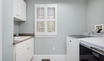 80 Douglas Dr, North Kingstown, RI 02874