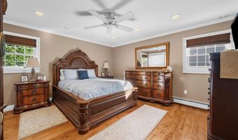 160 Grand Central Ave, Amityville, NY 11701