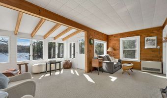 20 Boat Cove Rd, Alton, NH 03810
