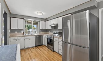 20565 SW FLORENCE St, Beaverton, OR 97078