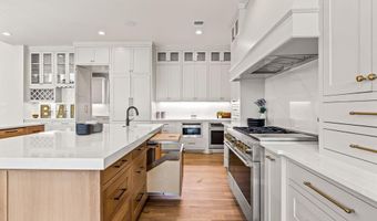 2035 Meadowlark Ct, Aledo, TX 76008