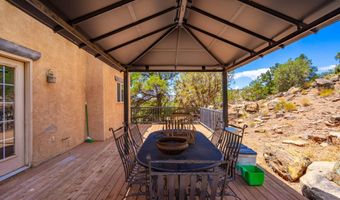 944 W Foothill Dr, Apple Valley, UT 84737
