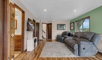 105 Estate Dr, Avon, MN 56310