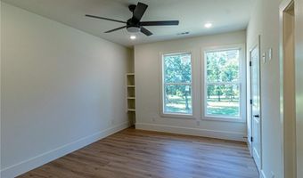 2 Scotch Broom Pl, Bella Vista, AR 72715