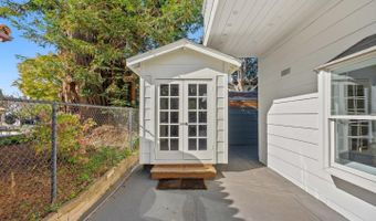 320 Cliff Dr, Aptos, CA 95003