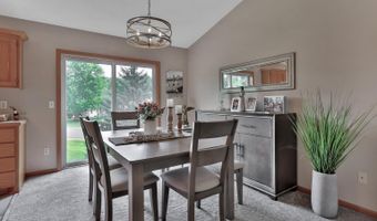 3730 Tower Pond Dr, Anoka, MN 55303