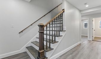 87 Dunedin St, Cranston, RI 02920