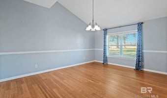 236 Beacon Ln, Atmore, AL 36502