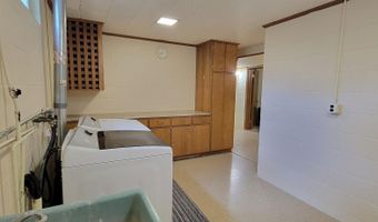 715 S Dodge St, Algona, IA 50511