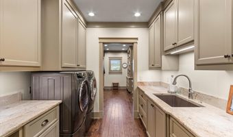 111 Appaloosa Dr, Albertville, AL 35951