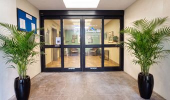 75-5782 KUAKINI Hwy 608, Kailua Kona, HI 96740