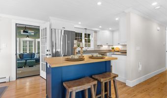 52 Chase Cir, Center Harbor, NH 03226