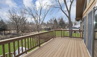 1415 W Hawthorne St, Arlington Heights, IL 60005