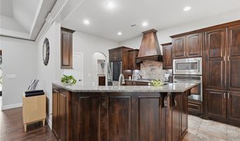3705 SW Banbury Dr, Bentonville, AR 72713