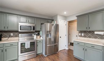 316 SW 50th St, Ankeny, IA 50023