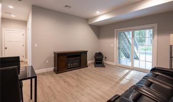 295 Hopkins Hollow Rd, Coventry, RI 02827