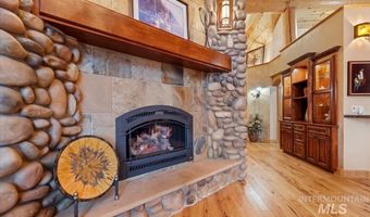 1533 Pine Lakes Ranch Dr, Cascade, ID 83611