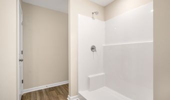 97 Coachman Ln, Autryville, NC 28318