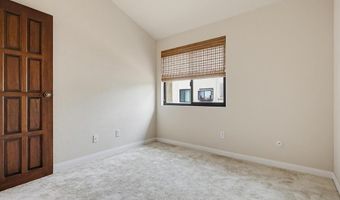 5715 Baltimore Dr 23, La Mesa, CA 91942