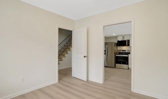 4112 CENTURY Ct, Alexandria, VA 22312