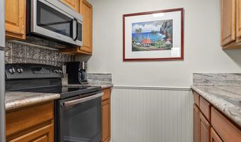 140 UWAPO Rd 39-103, Kihei, HI 96753