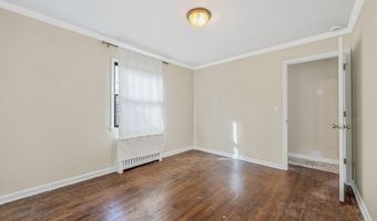 50 Mole Pl, Amityville, NY 11701