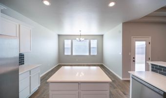 3802 Saguaro Dr, Carlsbad, NM 88220