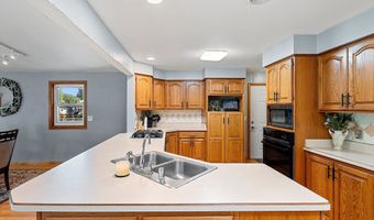 1201 S LEE St, Appleton, WI 54915
