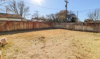 1007 Avenue E, Abernathy, TX 79311