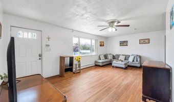 3 Dubois Ave, Amityville, NY 11701